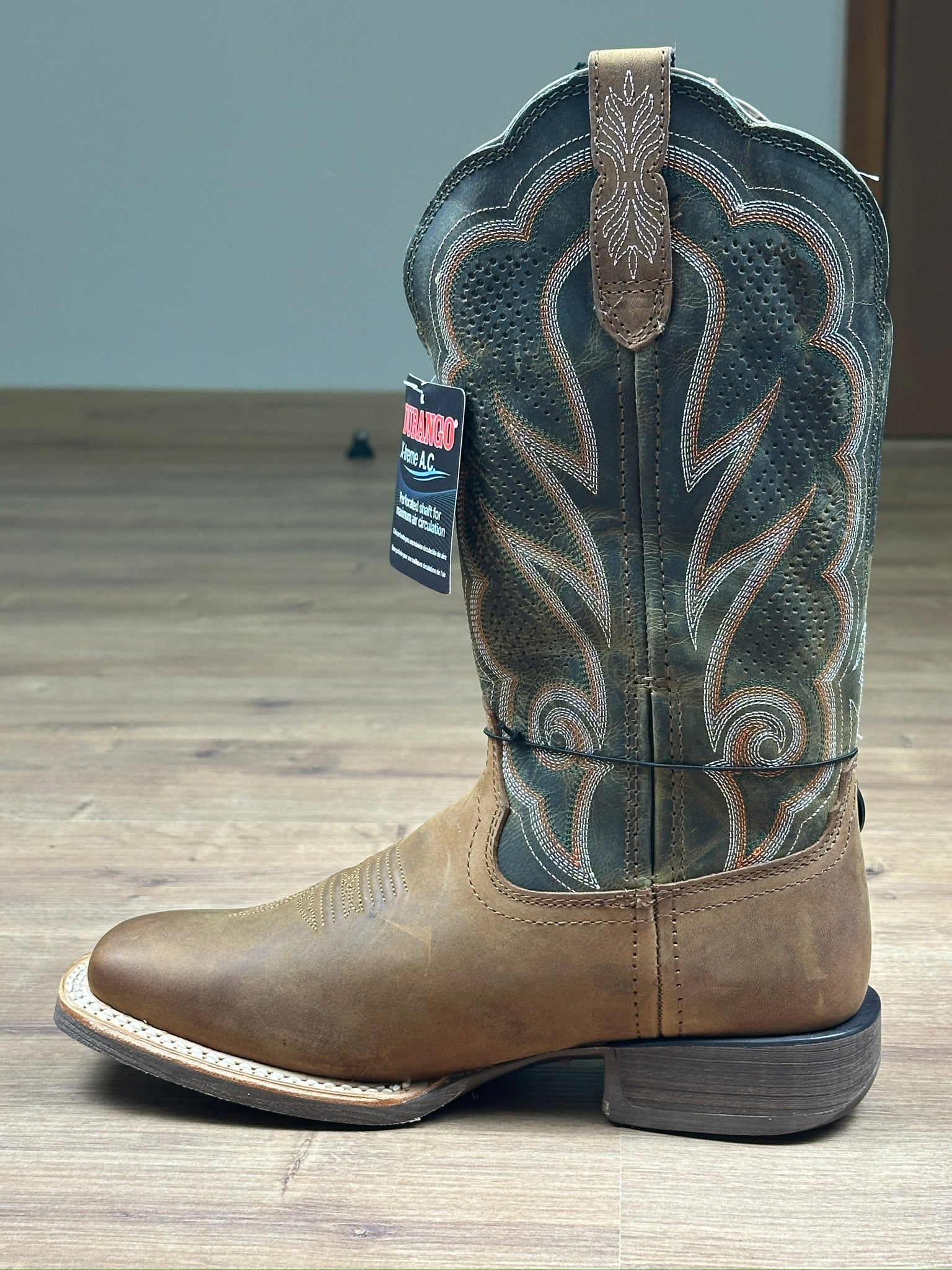 BOTA DURANGO LADY REBEL (FEMININA), VENTILADA — DW0378.