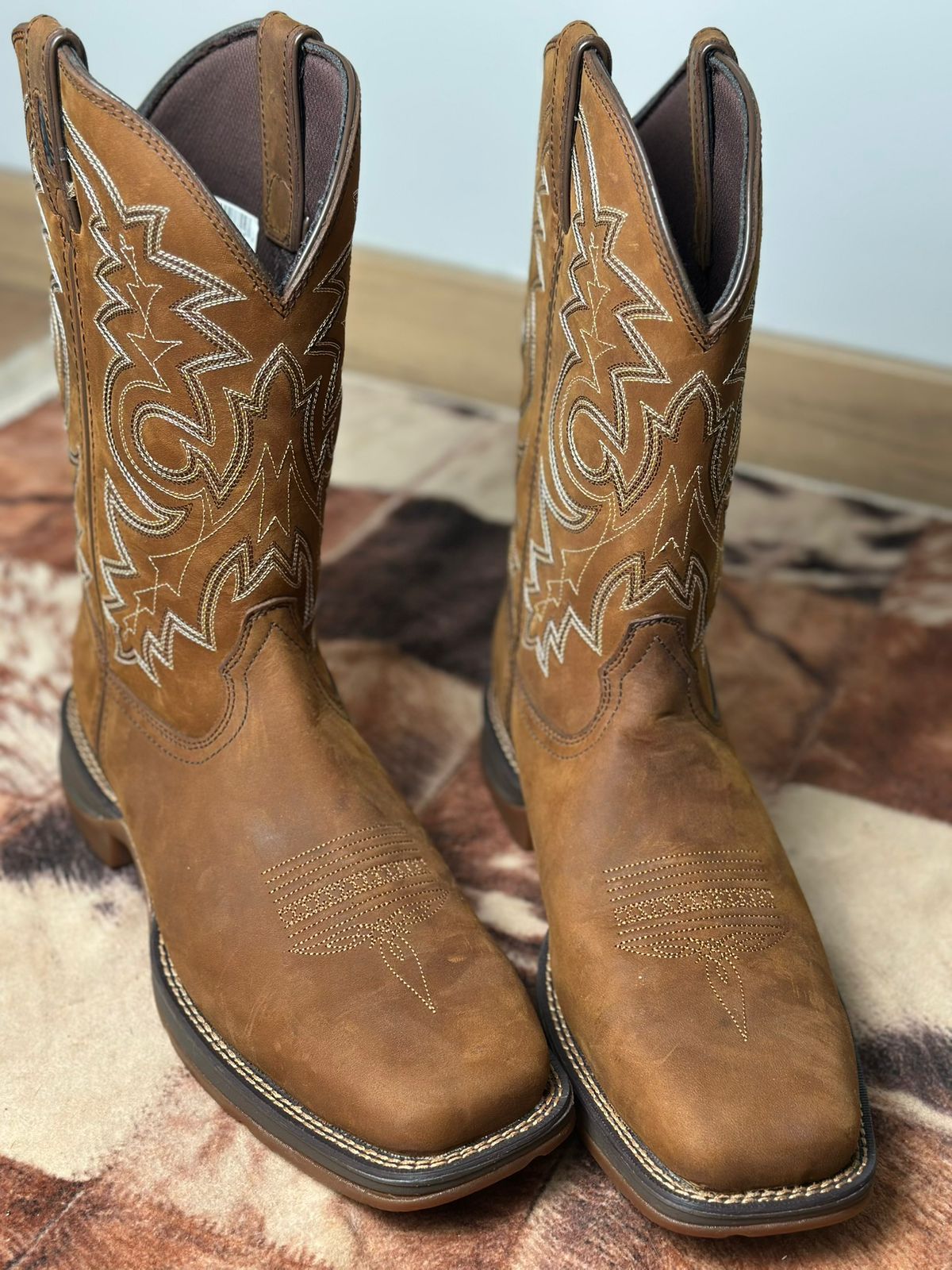 BOTA IMPORTADA DURANGO REBEL, MARROM CAMURÇA — D4443